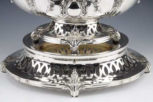 Solid silver centerpiece on its frame Germany late 19th century - 