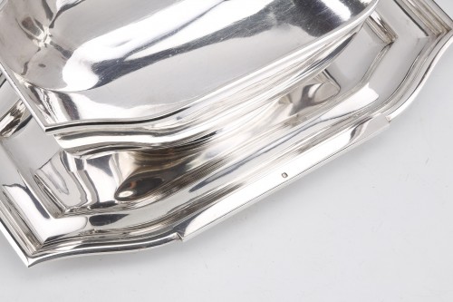 20th century - Cardeilhac - Sauceboat on its adherent tray in silver Art Déco