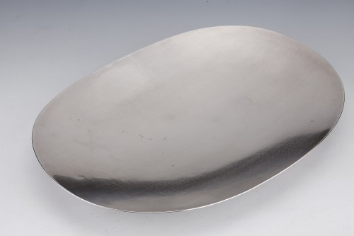 XXe siècle - Coupe à fruit ovale en argent martelé XXè siècle Zurich