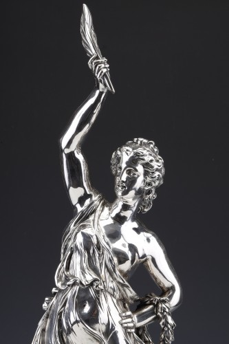 Jacques Léonard Maillet (1823-1894) - Allegorical Statue In Sterling Silver  XIXe - 