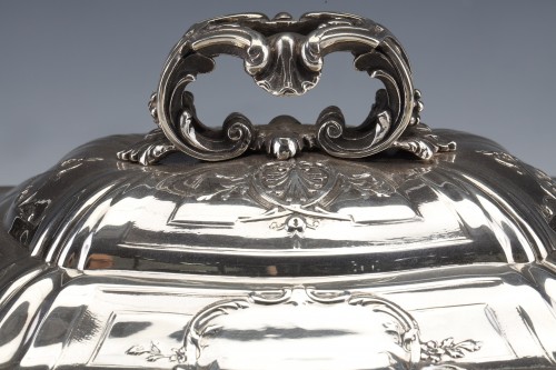 Puiforcat - Légumier couvert sur son plat de présentation en argent XIXe - Emmanuel Redon Silver Fine Art