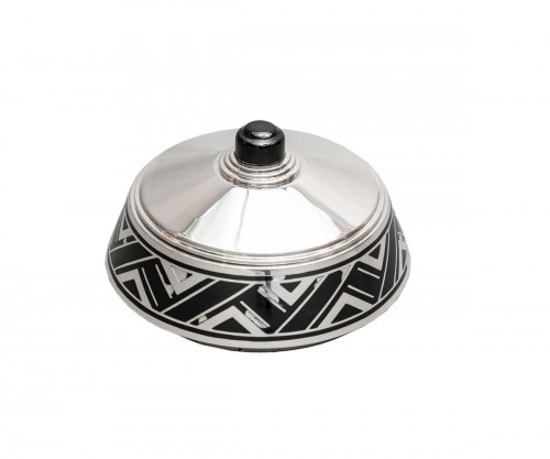 R.Linzeler - Box in solid silver and black enamel Circa 1930