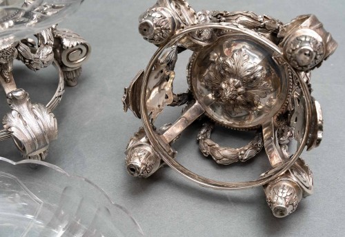 Antiquités - - Paire de coupes en cristal gravé sur support en argent massif XIXe