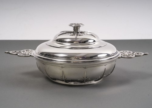 Cardeilhac - Covered vegetable dish in solid silver mascaron 19th - silverware & tableware Style Napoléon III