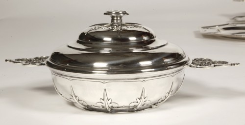 Antique Silver  - Cardeilhac - Covered vegetable dish in solid silver mascaron 19th