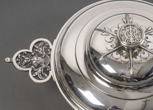 Cardeilhac - Covered vegetable dish in solid silver mascaron 19th - 