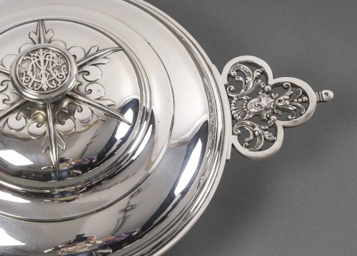 19th century - Cardeilhac - Covered vegetable dish in solid silver mascaron 19th