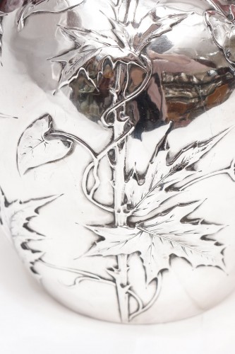 Antiquités - Edmond Tetard - Vase with thistles Sterling silver circa 1900