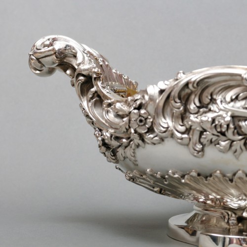 TIFFANY & Co – Importante Jardinière en argent massif du XIXe siècle - Argenterie et Orfèvrerie Style Napoléon III