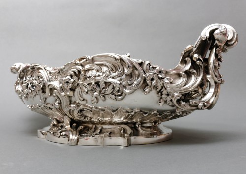 Argenterie et Arts de la table  - TIFFANY & Co – Importante Jardinière en argent massif du XIXe siècle