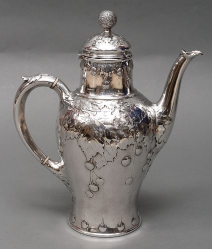 XIXe siècle - CHRISTOFLE – Verseuse en argent massif époque Art nouveau