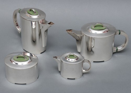 20th century -  C. Fjerdingstad - Modernist tea coffee service in solid silver Circa 1950