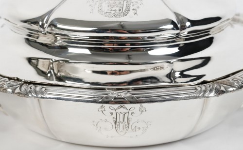  Gustave ODIOT – Pair of 19th century solid silver vegetable bowls - 