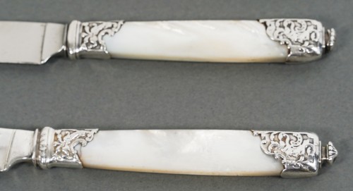 Merite - Ensemble de 36 couteaux en nacre et argent - Napoléon III
