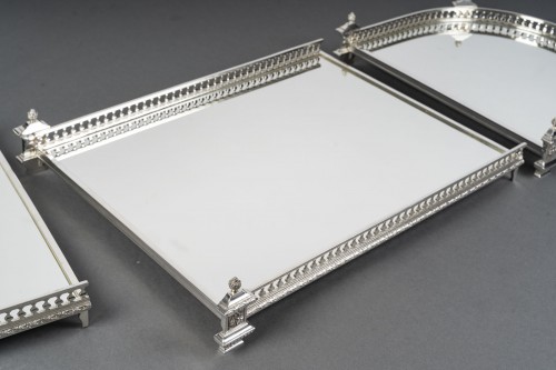 Surtout de table en 3 parties à fond de miroirs et galerie fin XIXe - Napoléon III