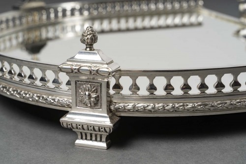 Antiquités - Surtout de table en 3 parties à fond de miroirs et galerie fin XIXe