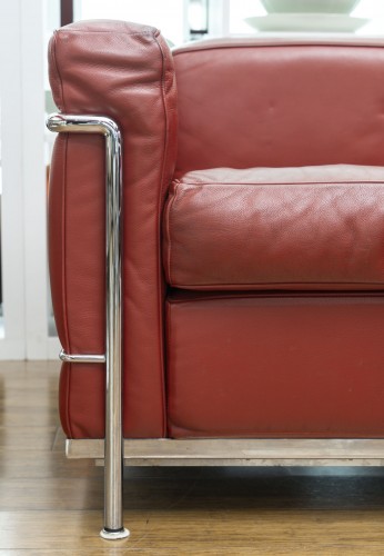 Antiquités - 2-seater sofa - Le Corbusier, Perriand, Jeanneret for Cassina