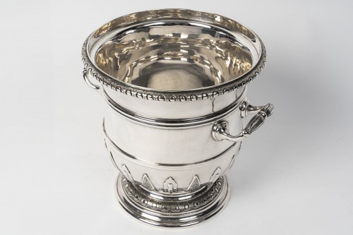 Puiforcat – late 19th century  Solid silver cooler - 