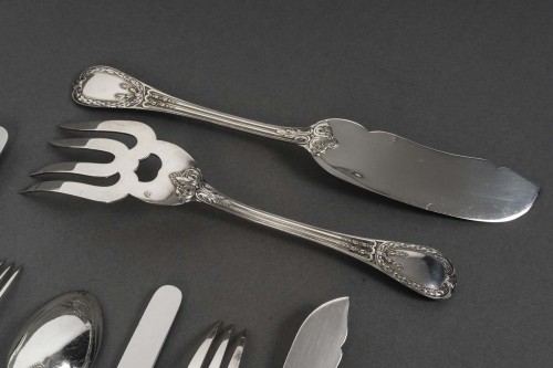 ODIOT – 99-piece solid silver cutlery set, &quot;Louveciennes&quot; model, 20th  - Napoléon III