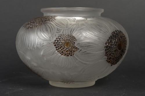 Glass & Crystal  - 1923 René Lalique - Dahlias Vase