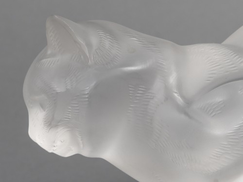 Lalique - Reclining Cat in Crystal Signed Lalique France - Glass & Crystal Style 