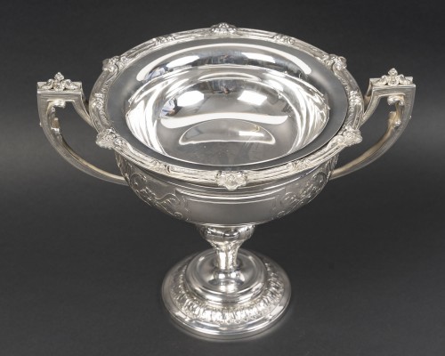 19th century - Gustave ODIOT – 19th Century Neoclassical Solid Silver Centerpiece