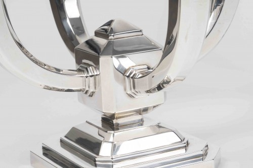 20th century - Ravinet d’Enfert – Pair of Art Deco Solid Silver Candelabra