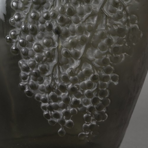 Antiquités - René Lalique  – Pepperpot Vase created in 1921