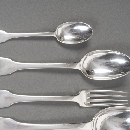 Antiquités - Jean E. Puiforcat  106-piece solid silver flatware set, colbert 1930