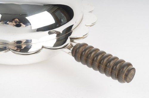 Argenterie et Arts de la table  - Jean Puiforcat - Légumier couvert en argent massif époque Art Déco
