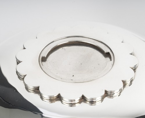 Antiquités - Jean Puiforcat - Légumier couvert en argent massif époque Art Déco