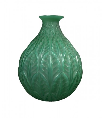 R. Lalique – Vase Malesherbes créé en 1927