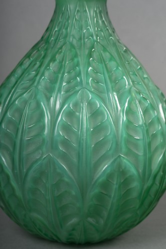 R. Lalique – Vase Malesherbes créé en 1927 - Art nouveau