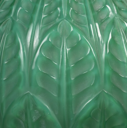 Antiquités - R. Lalique – Vase Malesherbes créé en 1927