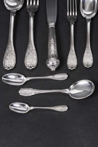 Antiquités - Jean E. Puiforcat  - 147 piece silver flatware set "elysees" pattern, circa 