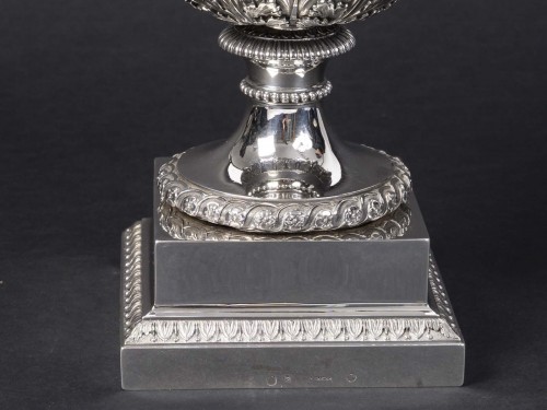 silverware & tableware  - Jean-Charles Cahier (1772–1849) Trophy in silver, Medici vase, circa 1818