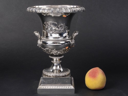 Restauration - Charles X - Jean-Charles Cahier (1772–1849) Trophy in silver, Medici vase, circa 1818