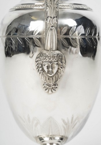 Antiquités - Aiguière ovoïde en argent massif, époque Empire 2è C0Q (1809–1818)
