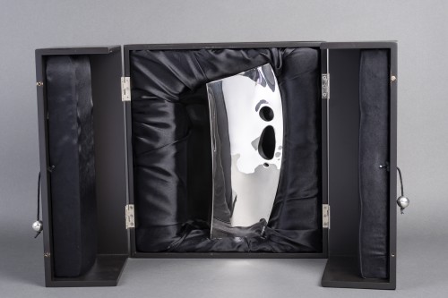 Maison Comyns - Pichet à eau en argent massif et son coffret Londres, 2008 - Argenterie et Arts de la table Style Années 50-60