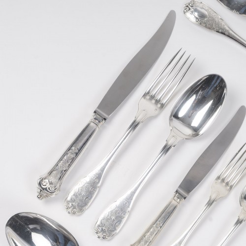 Jean E. Puiforcat  - Ménagère en argent massif  88 pièces modèle Élysée – circa 1930 - Argenterie et Arts de la table Style Art Déco