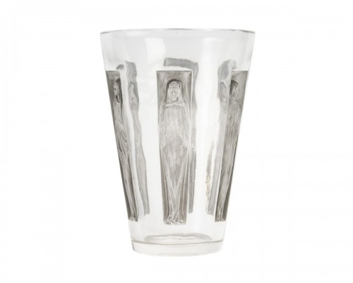 René Lalique - Vase “Gobelet six figurines” modèle créé en 1912
