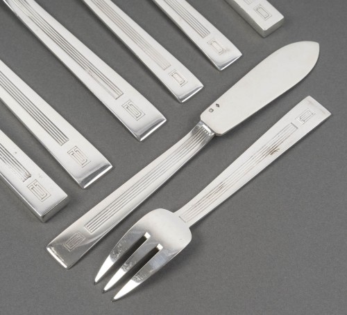 Jean tetard – Ménagère 132 pièces En Argent massif« Trocadero » - Argenterie et Arts de la table Style Art Déco