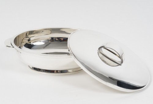 Tétard - Large oval covered box in solid silver, modernist style, circa 193 - Art Déco