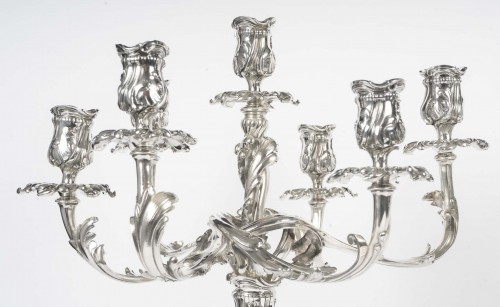 Argenterie et Arts de la table  - GUSTAVE ODIOT - Paire de candélabres à sept bras de lumière argent massif NAP III