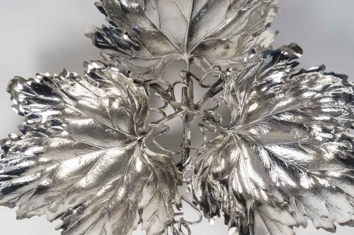 Gianmaria Buccellati - Centre de table argent massif à trois feuilles de vigne XXe - Emmanuel Redon Silver Fine Art