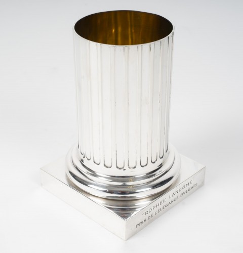 Argenterie et Arts de la table  - Bulgari – vase trophée en argent massif