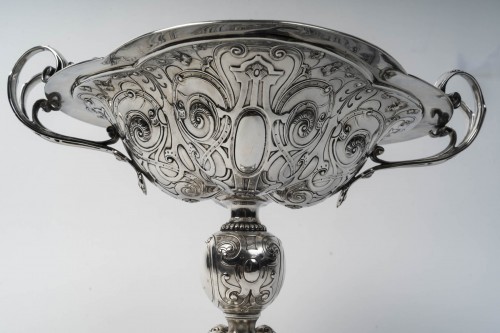 Gustave Odiot - Coupe sur pied en argent massif fin XIXe siècle - Argenterie et Arts de la table Style Napoléon III