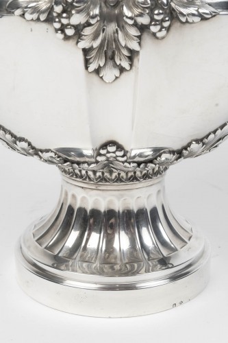 Olier & Caron – Vase en argent massif fin du XIXe siècle - Emmanuel Redon Silver Fine Art