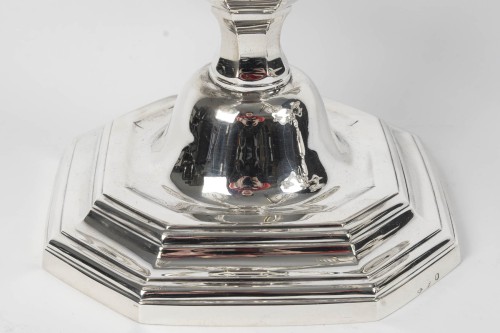 Argenterie et Arts de la table  - Christofle – Paire de candélabres argent massif à  cinq bougies vers 1940