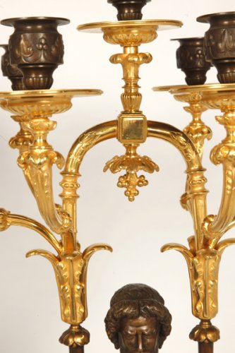XIXe siècle - Paire de candélabres en bronze patiné et doré Napoléon III